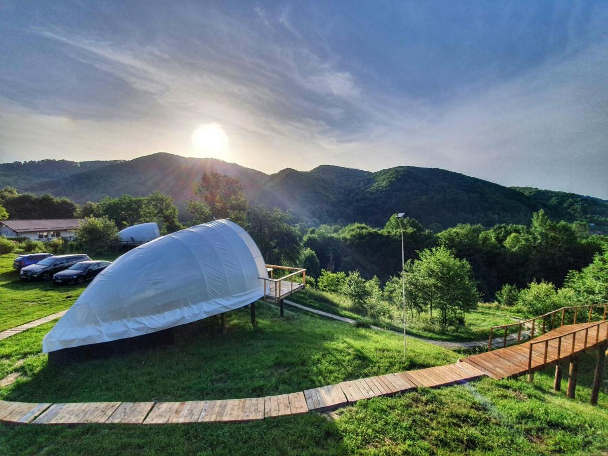 Sunrise Glamping Retreat Hotel Galesu Exterior photo