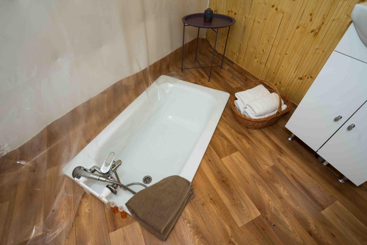 Sunrise Glamping Retreat Hotel Galesu Exterior photo